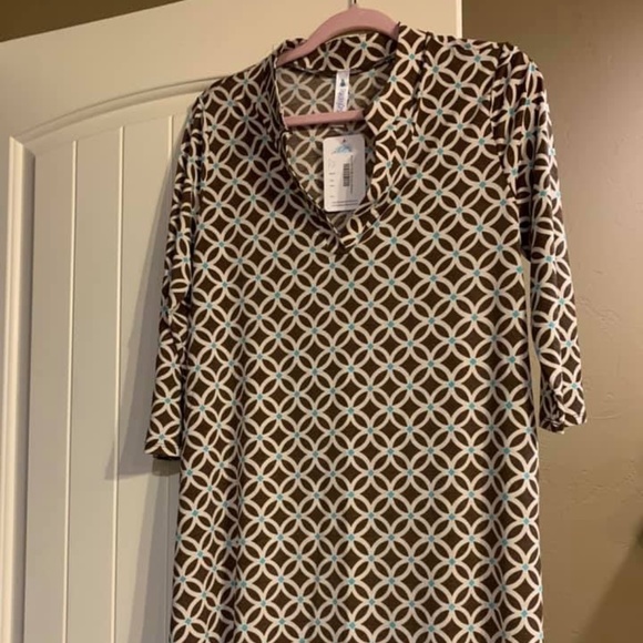 Dress - Picture 1 of 4